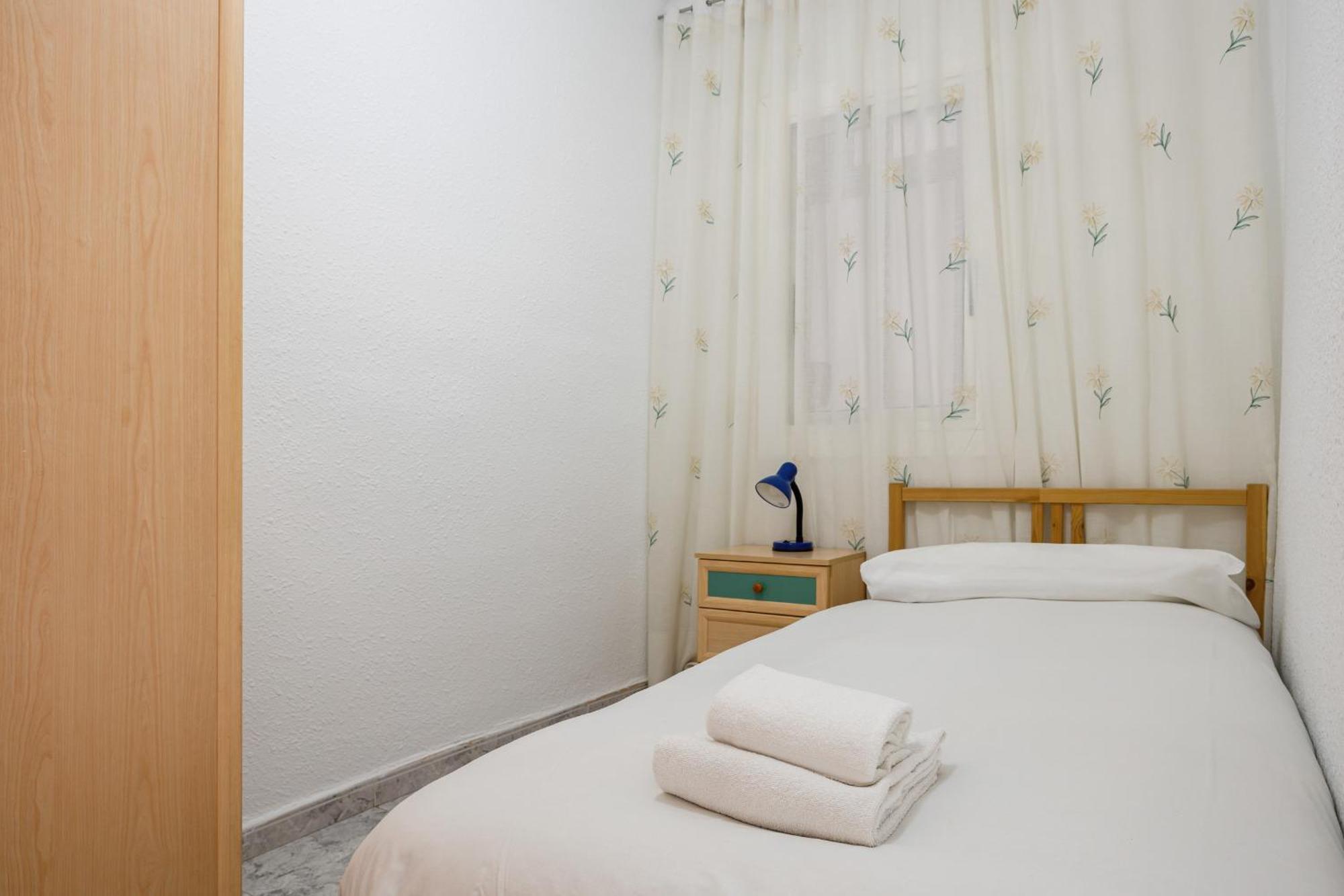 Besos - Bright Apartment Close To Congress & Port 圣阿德里安-德贝索斯 外观 照片