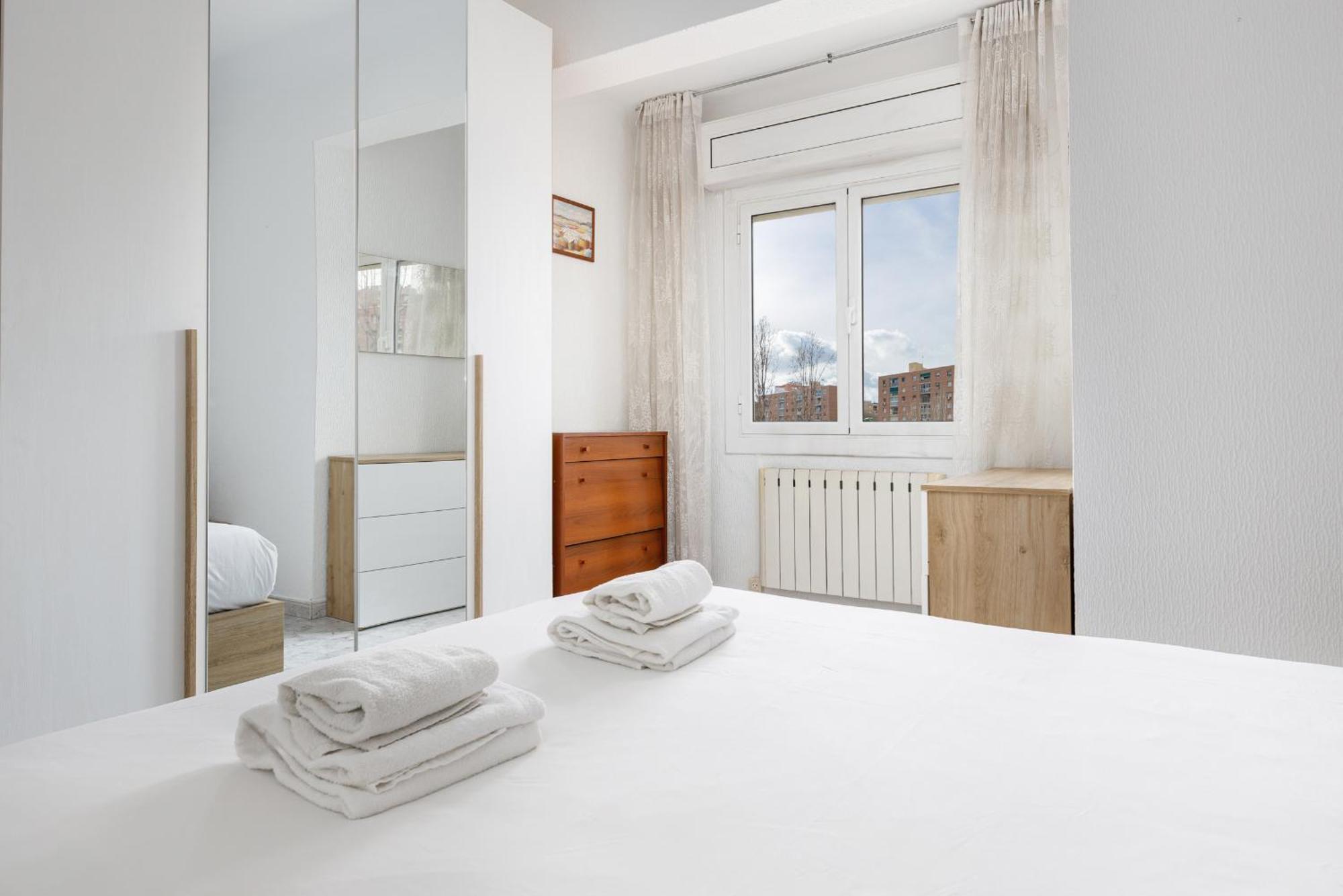 Besos - Bright Apartment Close To Congress & Port 圣阿德里安-德贝索斯 外观 照片