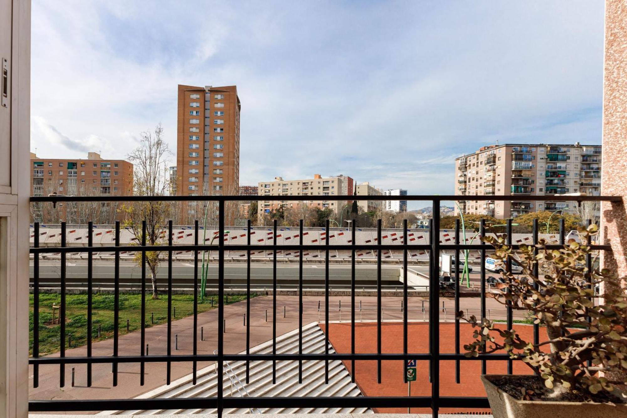 Besos - Bright Apartment Close To Congress & Port 圣阿德里安-德贝索斯 外观 照片